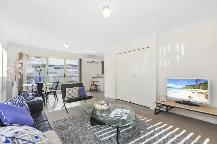 11/10 Kingfisher Court, Hastings VIC 3915