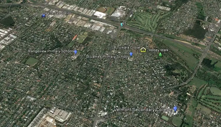 Second view of Homely house listing, 8 Tulkara Grove, Vermont VIC 3133