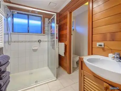Sixth view of Homely house listing, 8 Vinen Road, Scoresby VIC 3179