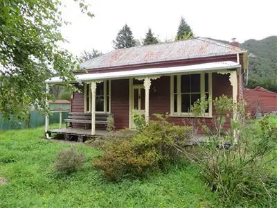 9 Brown Street, Queenstown TAS 7467