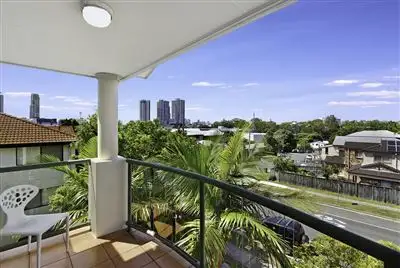 13/7-11 Johnston Street, Southport QLD 4215
