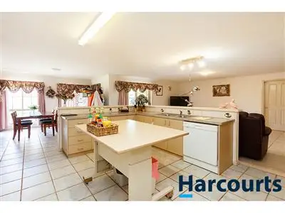 Third view of Homely house listing, 2 Camelot Court, Warragul VIC 3820