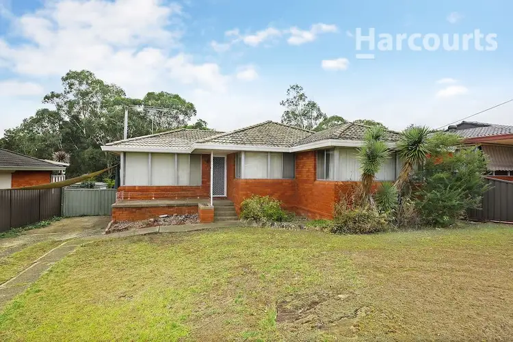 10 Angle Road, Leumeah NSW 2560