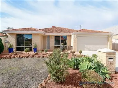 54 Fennel Crescent, Wattle Grove WA 6107