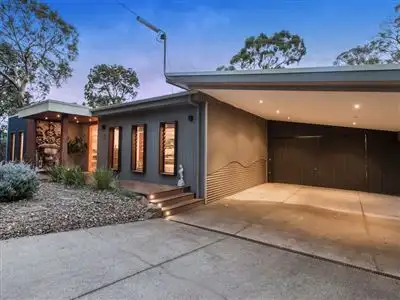 7 Dickinson Grove, Mount Martha VIC 3934
