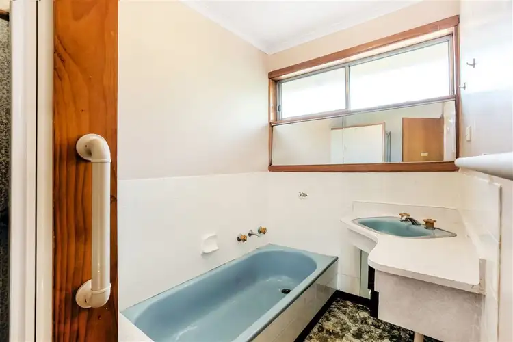 Fifth view of Homely house listing, 7 Corrin Court, Norlane VIC 3214