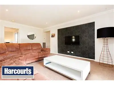 Sixth view of Homely house listing, 2 Alday Place, Warragul VIC 3820