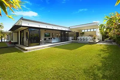 57 Matthew Flinders Drive, Paradise Point QLD 4216