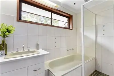 Fifth view of Homely unit listing, 1/4 Holskamp Street, Mount Waverley VIC 3149
