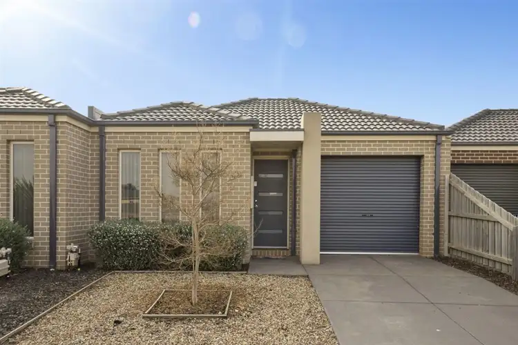 34 Bridlepath Drive