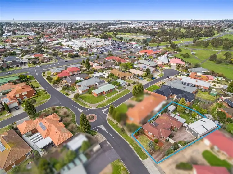 13 Coakley Crescent, Lovely Banks VIC 3213