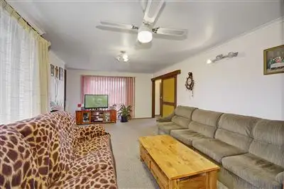 Fifth view of Homely house listing, 8 Amaroo Court, Bell Park VIC 3215