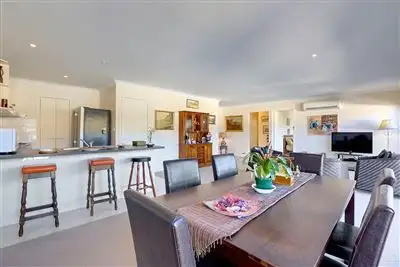 Sixth view of Homely villa listing, 2/20 Avoca Street, Lindisfarne TAS