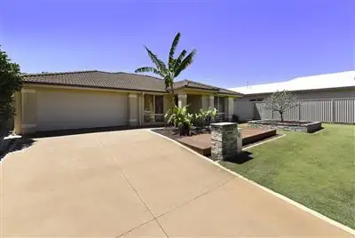 10 Cartagena Lane, Coombabah QLD 4216