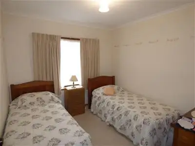 Sixth view of Homely house listing, 1 De Castella Drive, Horsham VIC 3400