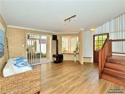 Sixth view of Homely house listing, 4 Ozone Court, Halls Head WA 6210