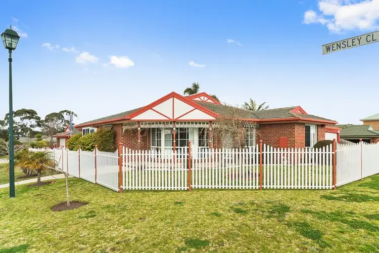 2 Wensley Close, Mornington VIC 3931