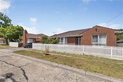 Fifth view of Homely house listing, 1-2 9 Woodstock, Mount Waverley VIC 3149