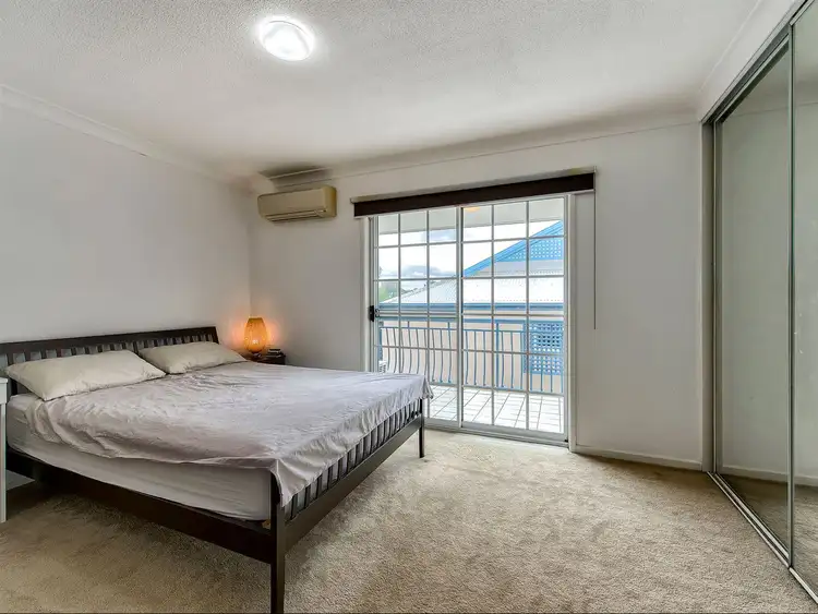 Sixth view of Homely townhouse listing, 2/4 Moore Street, Taringa QLD 4068