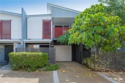 12/126 Turner Street, Scarborough QLD 4020