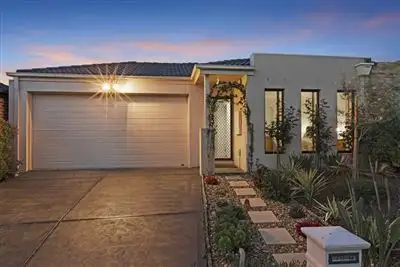 25 Kimberley Grove, Pakenham VIC 3810