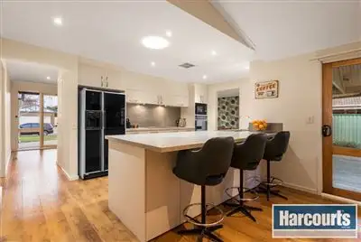 5 Rochelle Court, Wantirna South VIC 3152