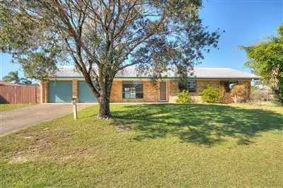 2 Wayfarer Avenue, Mermaid Waters QLD 4218