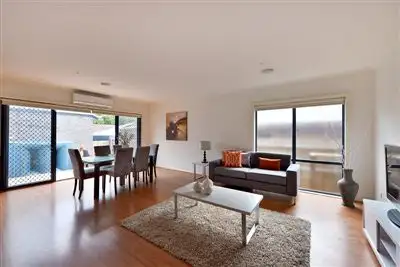 Fifth view of Homely unit listing, 1/40 Kananook Avenue, Seaford VIC