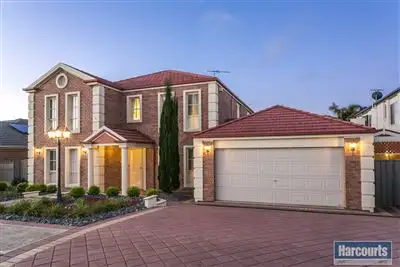28 Ingleton Drive, Hallett Cove SA 5158