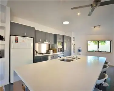 Fourth view of Homely house listing, 8 Gordon Grove, North Albury NSW