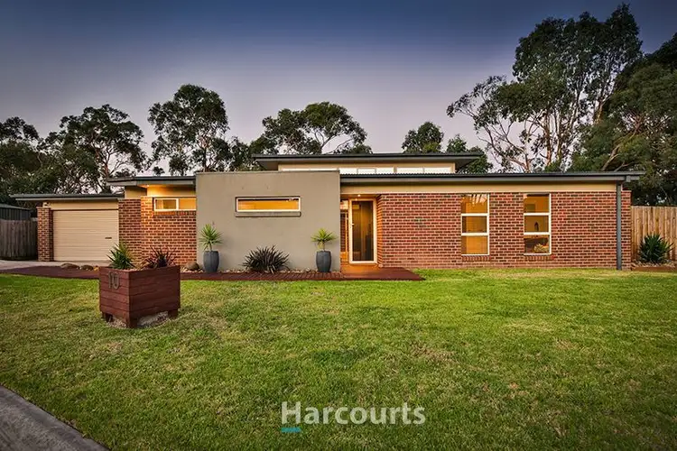 10 Riviera Drive, Pakenham VIC 3810