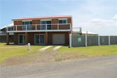 Fifth view of Homely house listing, 2 Merrett Road, Peterborough VIC 3270