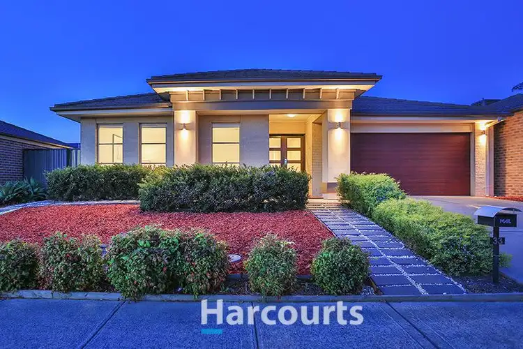 33 Bonneville Parade, Pakenham VIC 3810