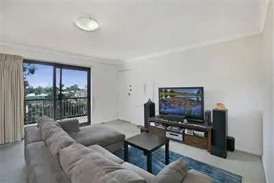 Main view of Homely unit listing, 6/23 Earl Street, Greenslopes QLD 4120