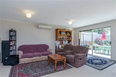 Fifth view of Homely house listing, 10 Redwood Close, Noarlunga Downs SA 5168