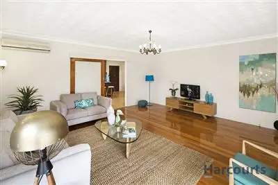 Third view of Homely house listing, 5 St Agnes Court, Avondale Heights VIC 3034