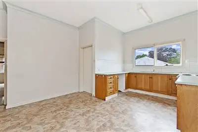 Fifth view of Homely house listing, 20A Goldsmith Street, Hamilton VIC 3300