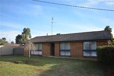 Main view of Homely house listing, 14 Semillon Grove, Mount Clear VIC