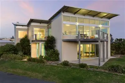 206 Surfers Parade, Middleton SA 5213