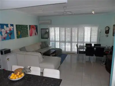 Seventh view of Homely townhouse listing, 4 Orvieto Ave, Mermaid Waters QLD