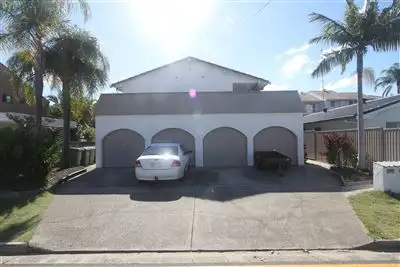 Main view of Homely unit listing, 2/14 Weemala Street, Chevron Island QLD 4217