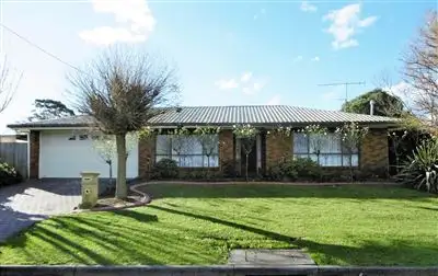 29 Peacock Street, Mirboo North VIC 3871