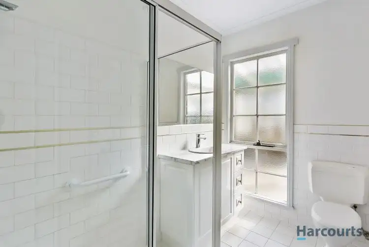 Sixth view of Homely house listing, 10 Kilfera Court, Warragul VIC 3820