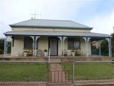 112 Queen Street, Peterborough SA 5422