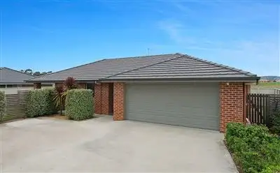 2/6 Jonagold Grove, Legana TAS 7277