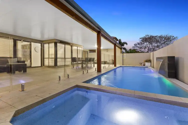 18 Essen Place, Oxenford QLD 4210