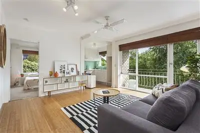8/30 Urquhart Street, Northcote VIC 3070