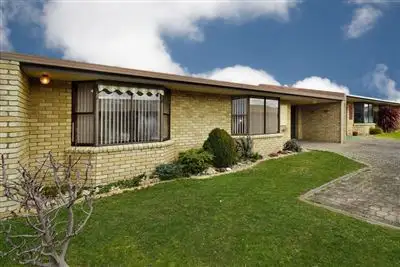 Main view of Homely unit listing, 3/2-3 The Lee, Devonport TAS 7310