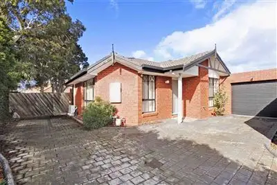 Main view of Homely unit listing, 2/42 Northumberland Drive, Epping VIC 3076