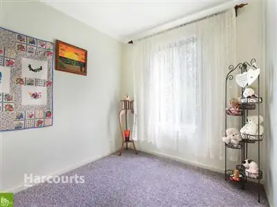 Sixth view of Homely house listing, 8 Stanthorpe Drive, Kanahooka NSW 2530